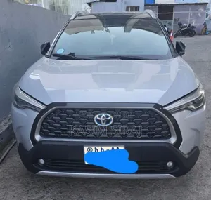 Toyota Corolla Cross Hybrid Nightshade AWD 2024 Silver