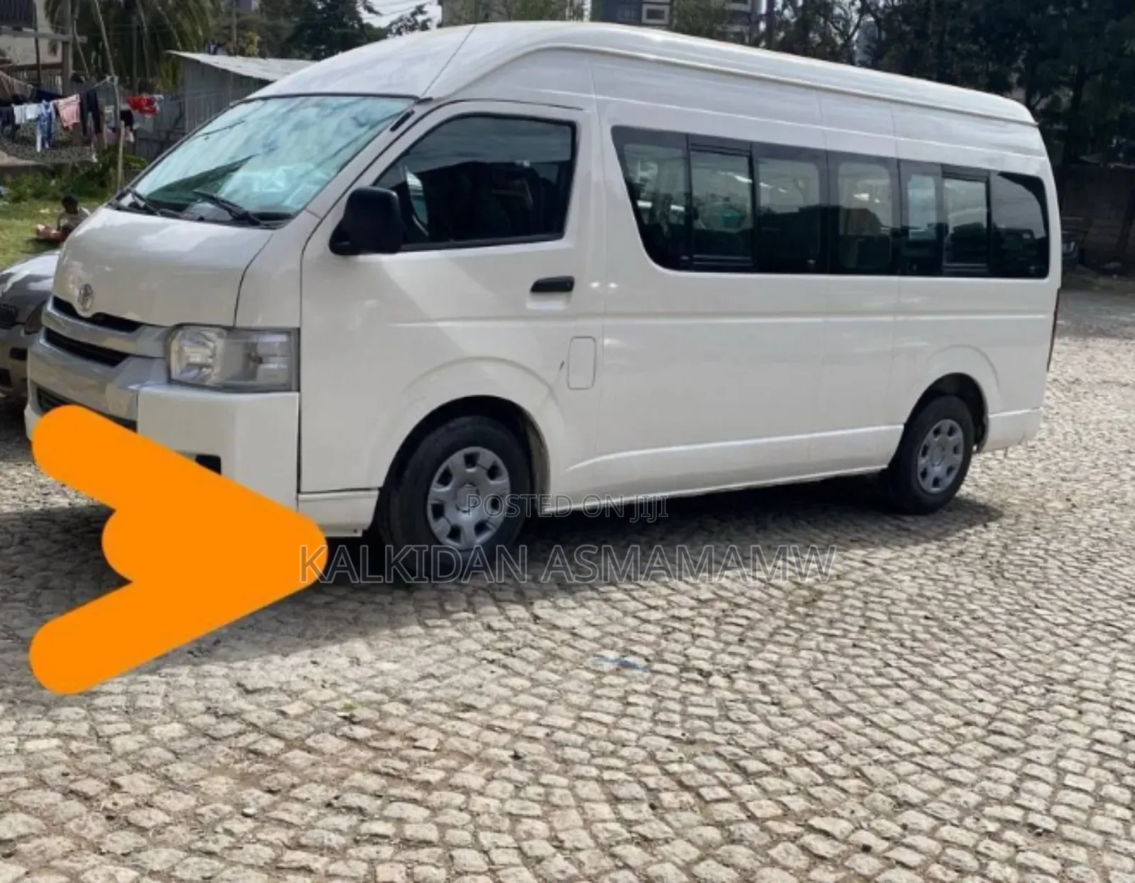 Toyota HiAce 2012 White