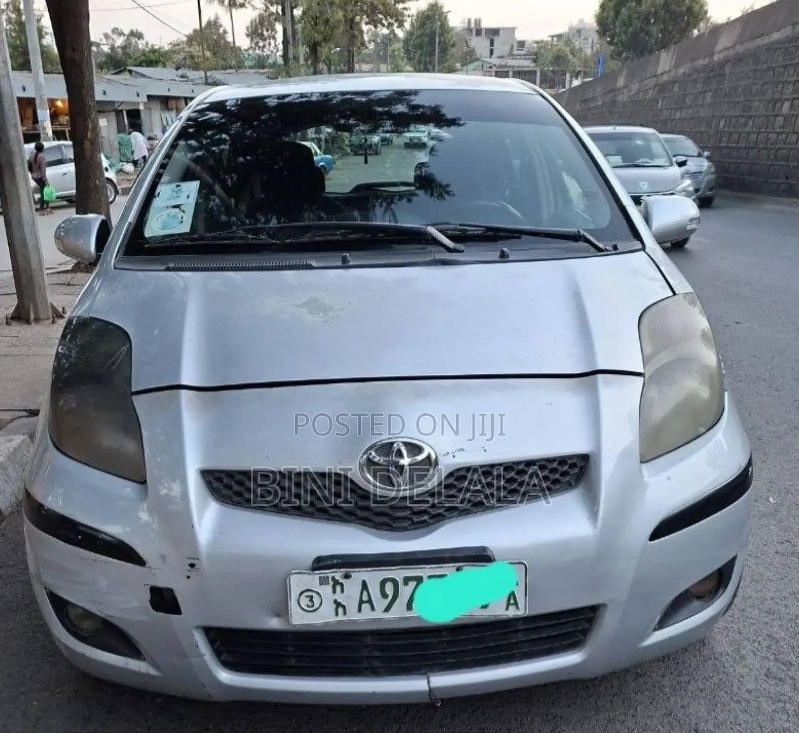 Toyota Yaris 2010 Silver