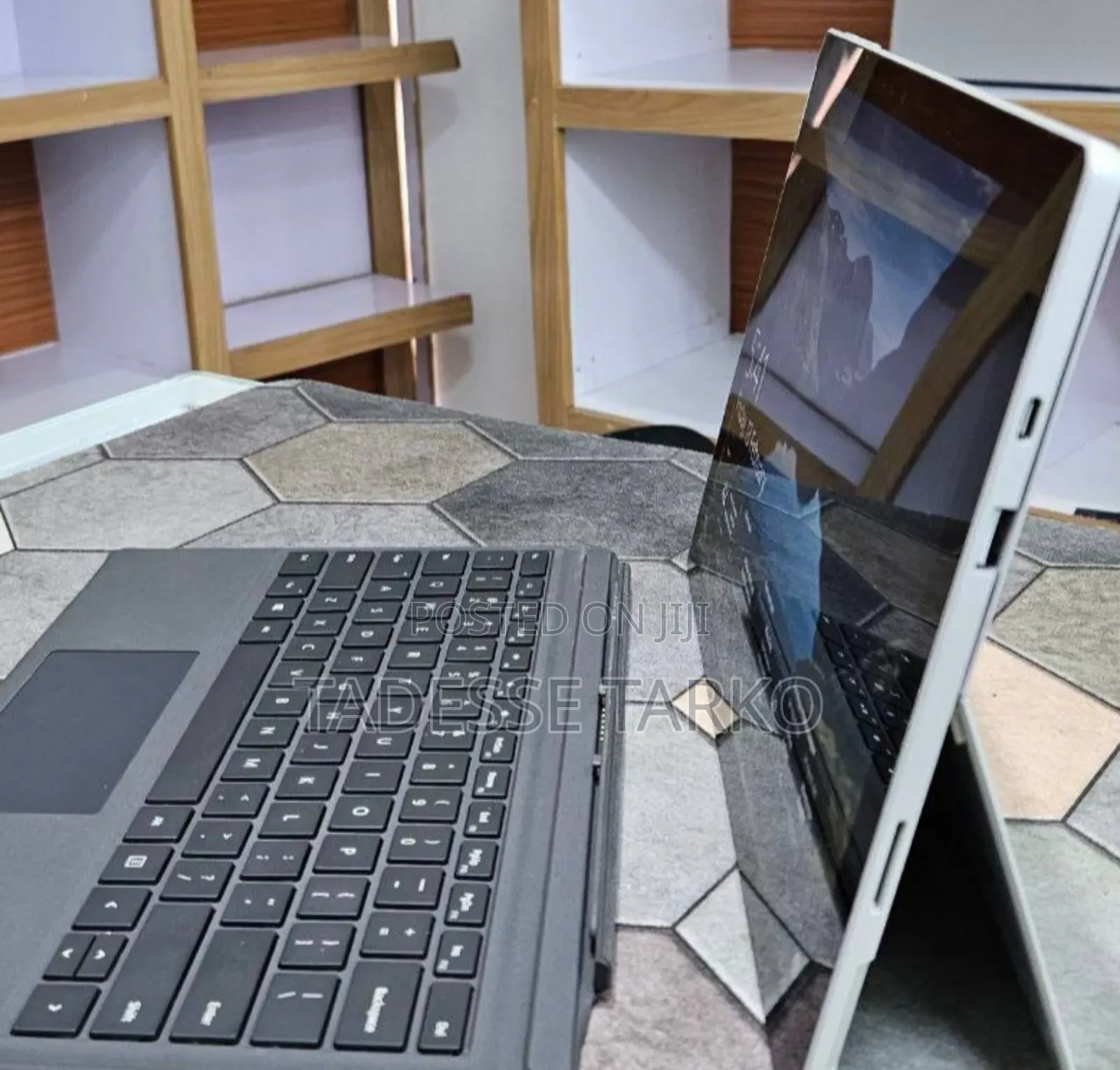 New Laptop Microsoft Surface Pro 7 16GB Intel Core I7 SSD 256GB