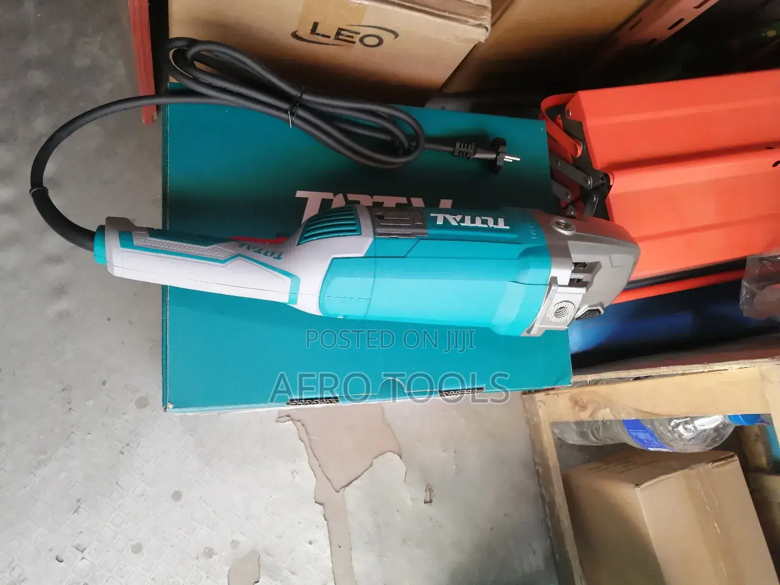 Total 2400w Grinder
