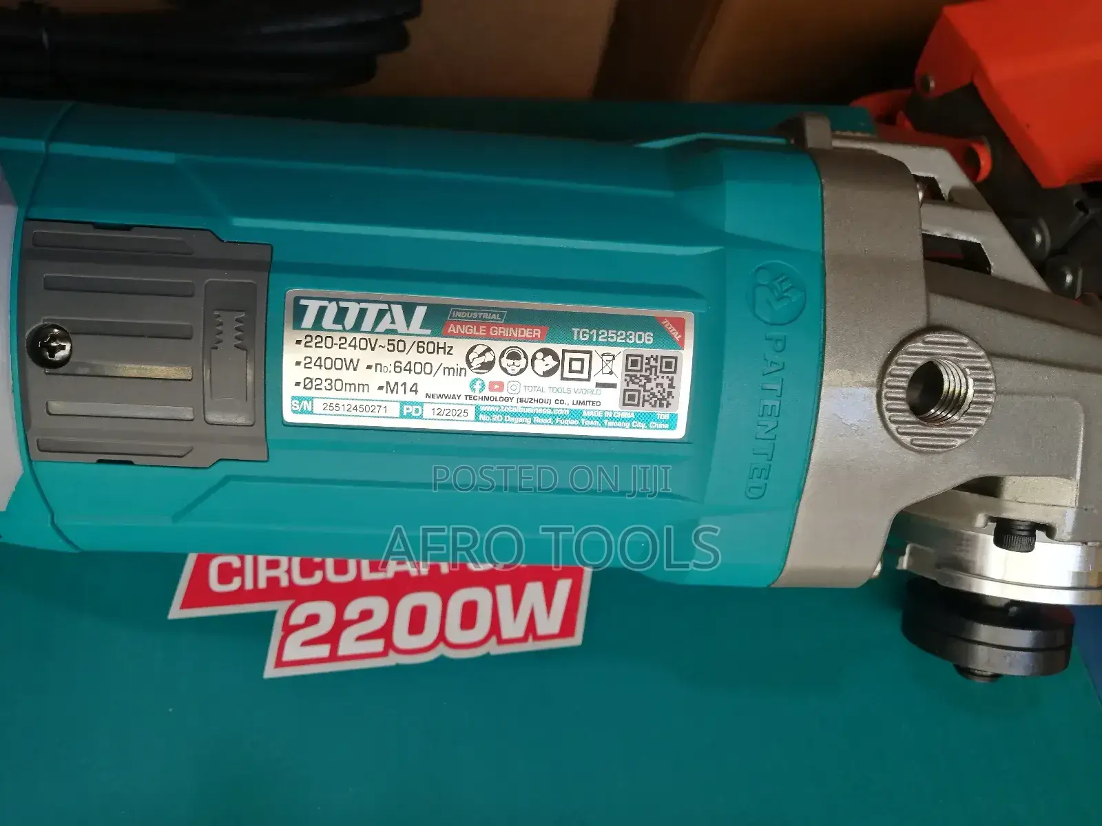 Total 2400w Grinder
