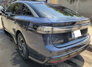 New Volkswagen ID.7 2025 Blue