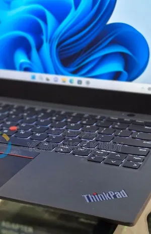 New Laptop Lenovo ThinkPad T14 32GB Intel Core I7 SSD 512GB
