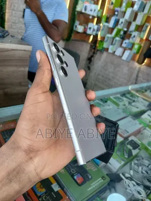 New Samsung Galaxy S24 Ultra 256 GB Silver