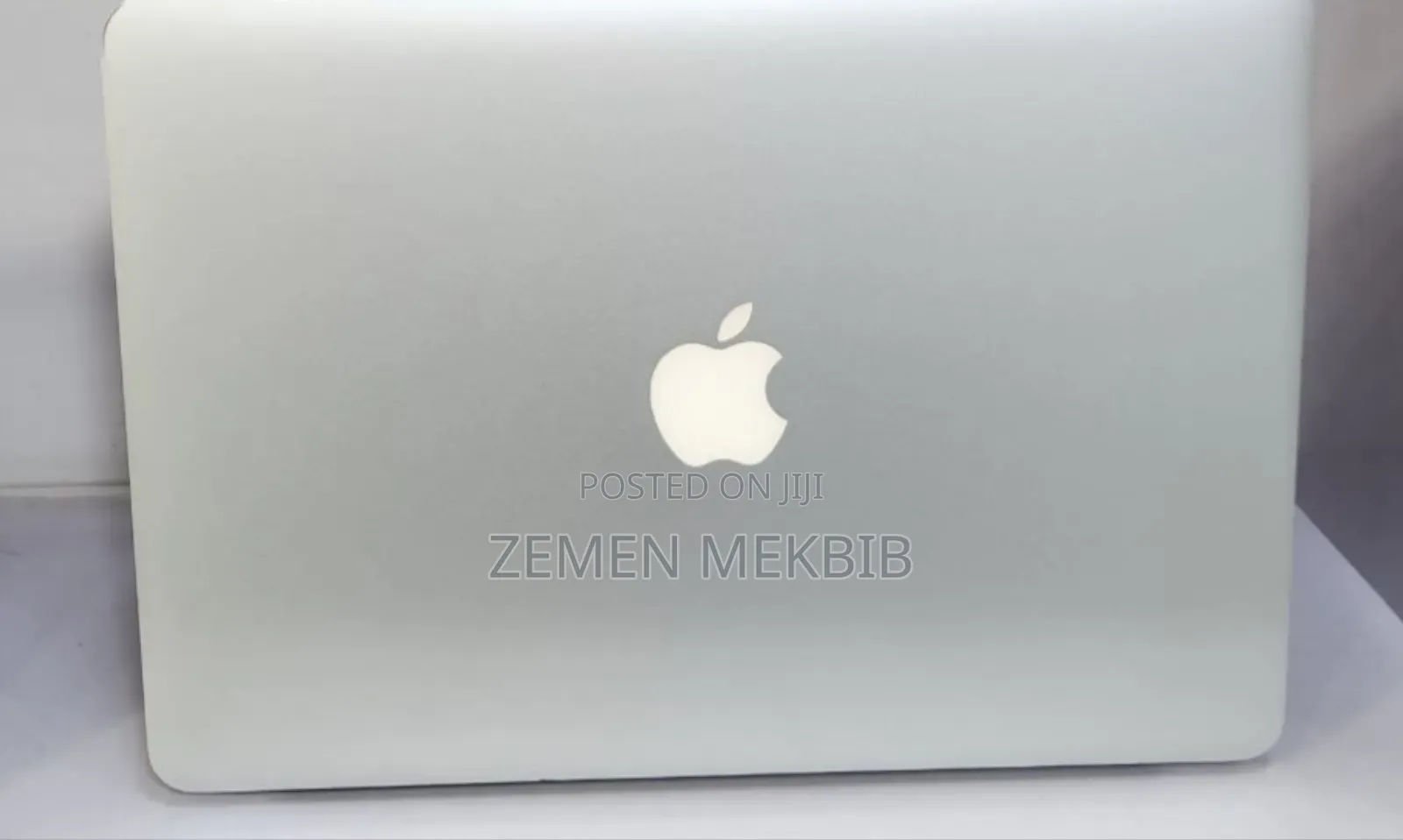 New Laptop Apple MacBook Air 2017 8GB Intel Core I5 SSD 256GB