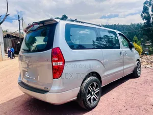 Hyundai Starex 2014 Silver