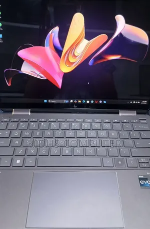 New Laptop HP Spectra 13 16GB Intel Core I7 SSD 1T