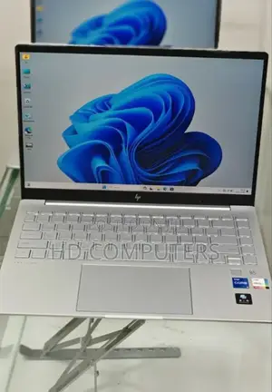 New Laptop HP 16GB Intel Core I5 SSD 1T