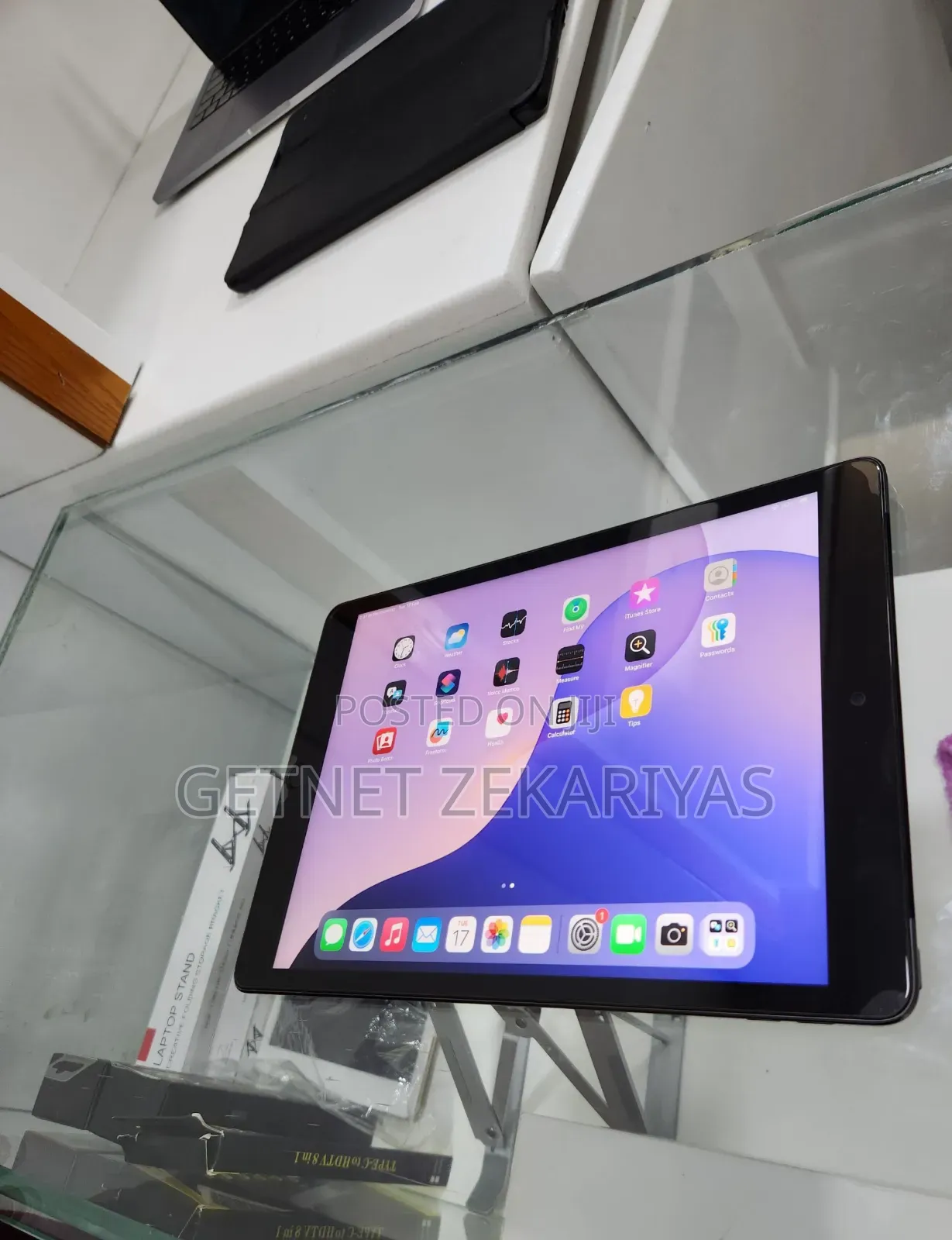 New Apple iPad 3 Wi-Fi + Cellular 256 GB