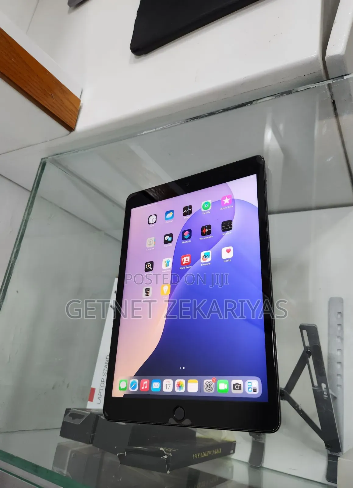 New Apple iPad 3 Wi-Fi + Cellular 256 GB