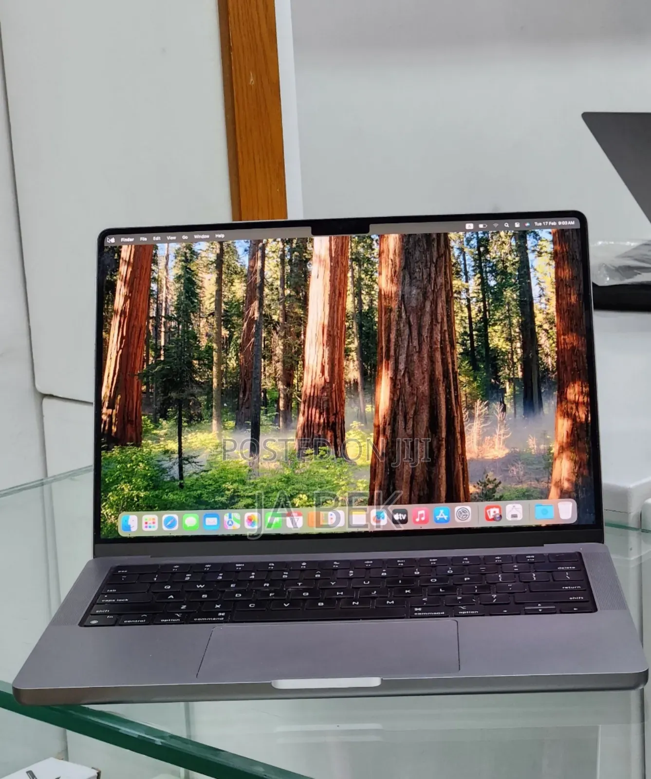 New Laptop Apple MacBook Pro M1 32GB Apple M1 Pro SSD 512GB