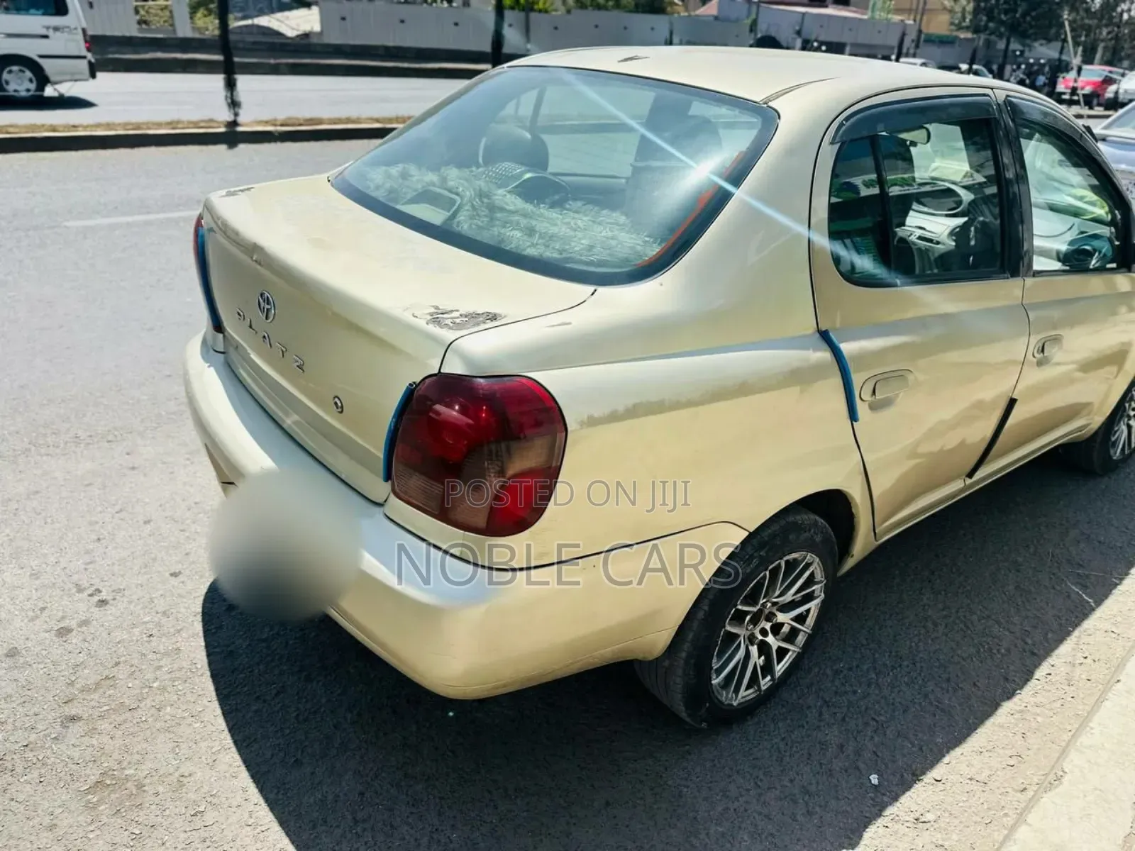 Toyota Platz 2002 Gold