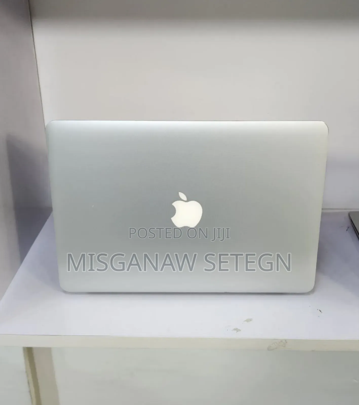 New Laptop Apple MacBook Air 2017 8GB Intel Core I5 SSD 256GB