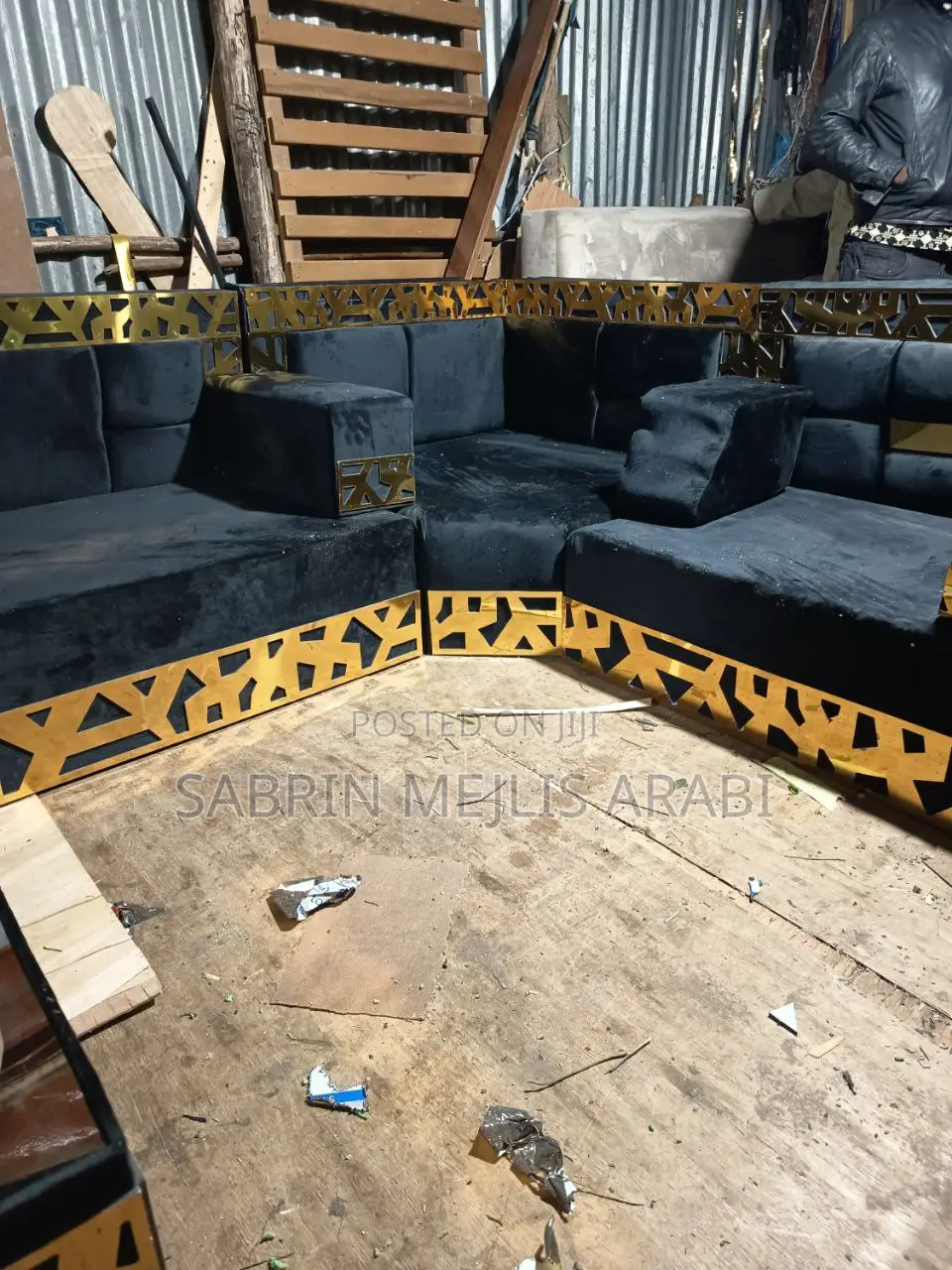 Sabrin Mejlis Yeteleyayu Aynet Arabian Mejlis