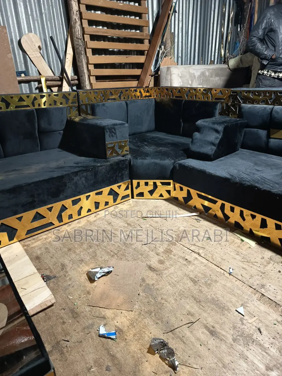 Sabrin Mejlis Yeteleyayu Aynet Arabian Mejlis