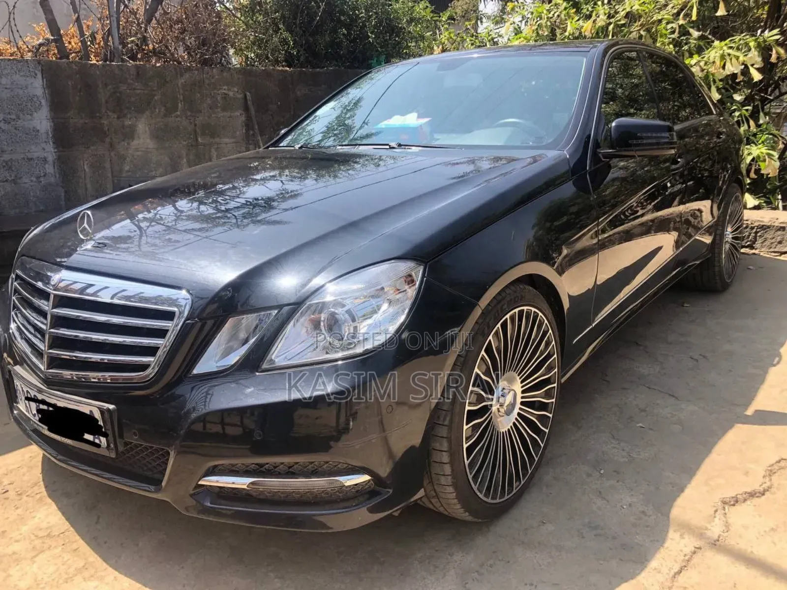 Mercedes-Benz E200 2012 Gray