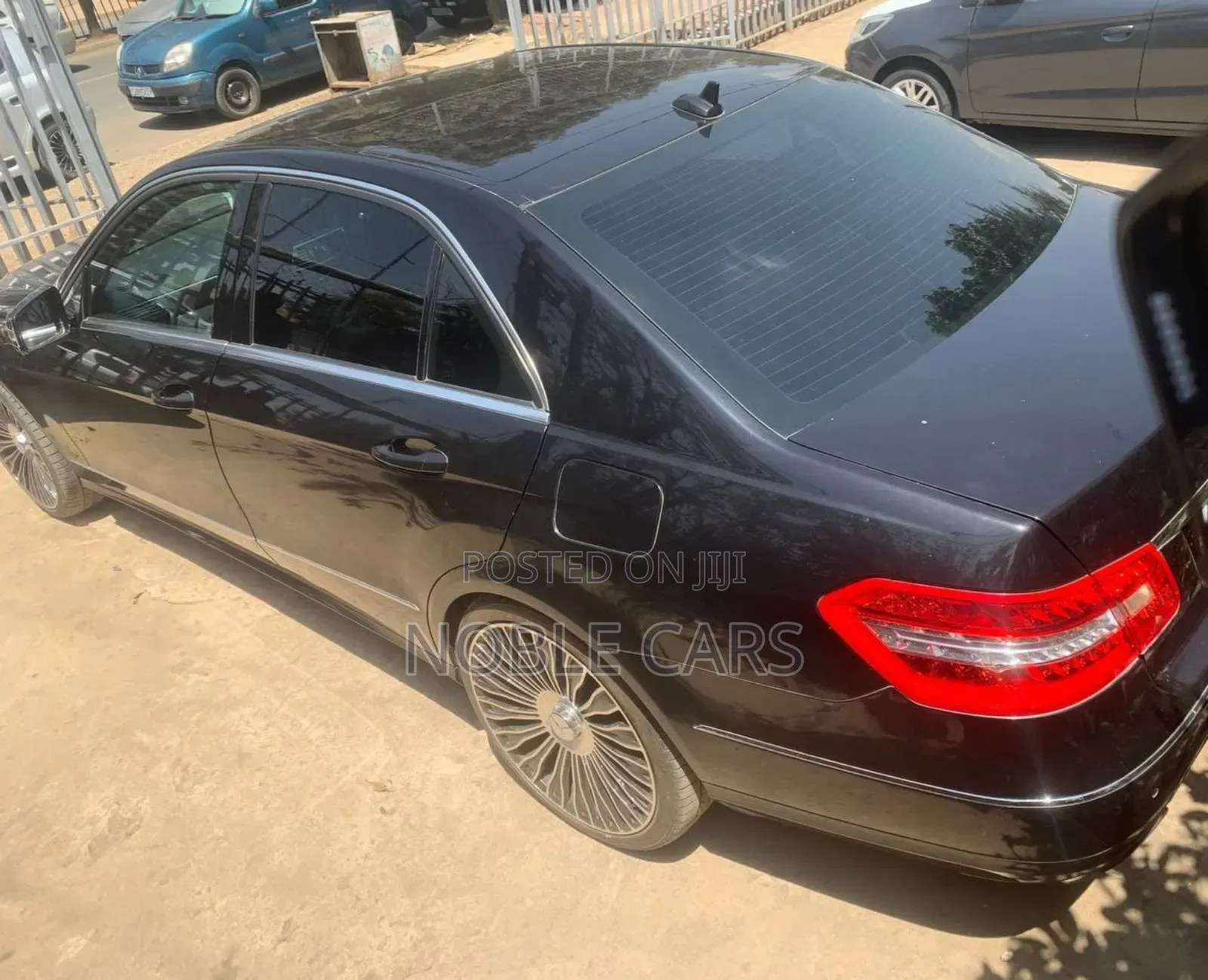 Mercedes-Benz E200 2012 Matt Black
