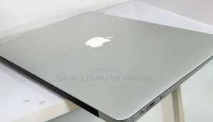 New Laptop Apple MacBook Air 2017 8GB Intel Core I5 SSD 256GB