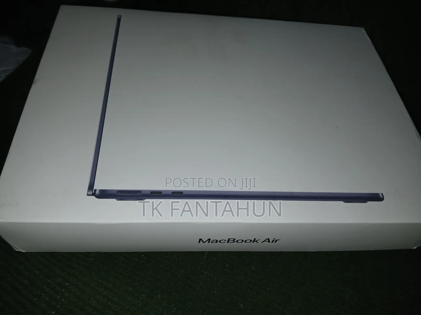 New Laptop Apple MacBook Air 2025 M4 13-Inch 16GB Apple M4 SSD 256GB