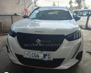 Peugeot 2008 2022 Off white