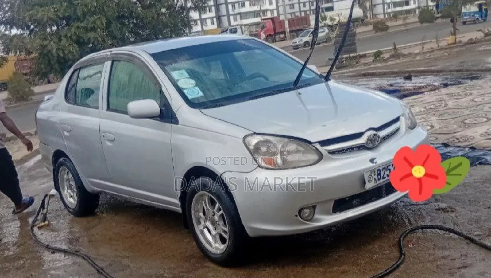 Toyota Platz 2005 Silver