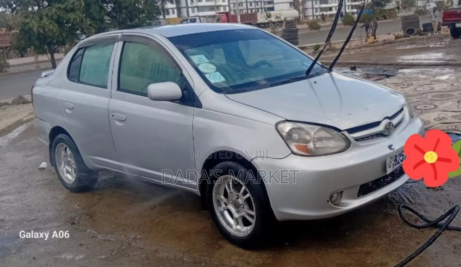 Toyota Platz 2005 Silver