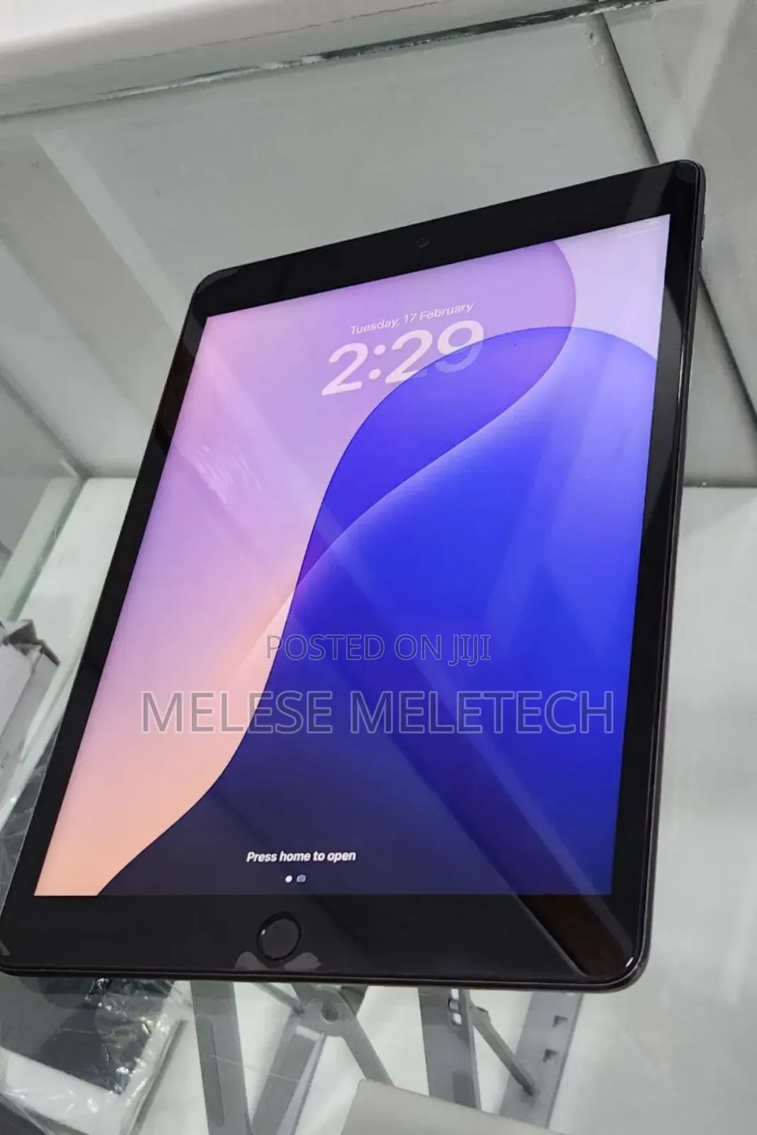 New Apple iPad Wi-Fi +3G 256 GB Gray