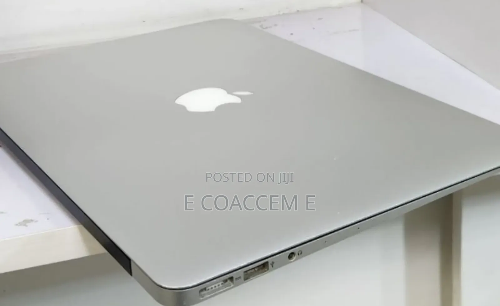 New Laptop Apple MacBook 8GB Intel Core I5 SSD 256GB