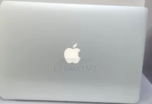 New Laptop Apple MacBook 8GB Intel Core I5 SSD 256GB