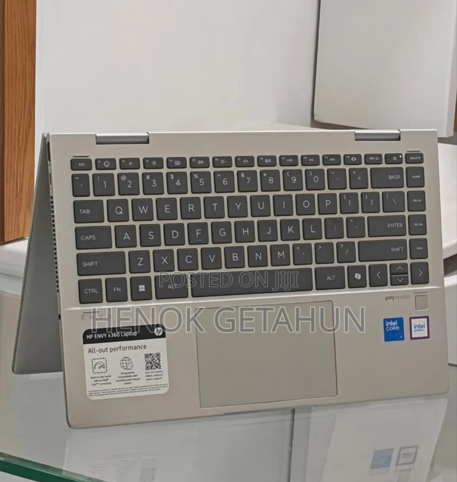 New Laptop HP Envy X360 8GB Intel Core I5 SSD 512GB