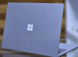 New Laptop Microsoft Surface 16GB Intel Core I7 SSD 256GB