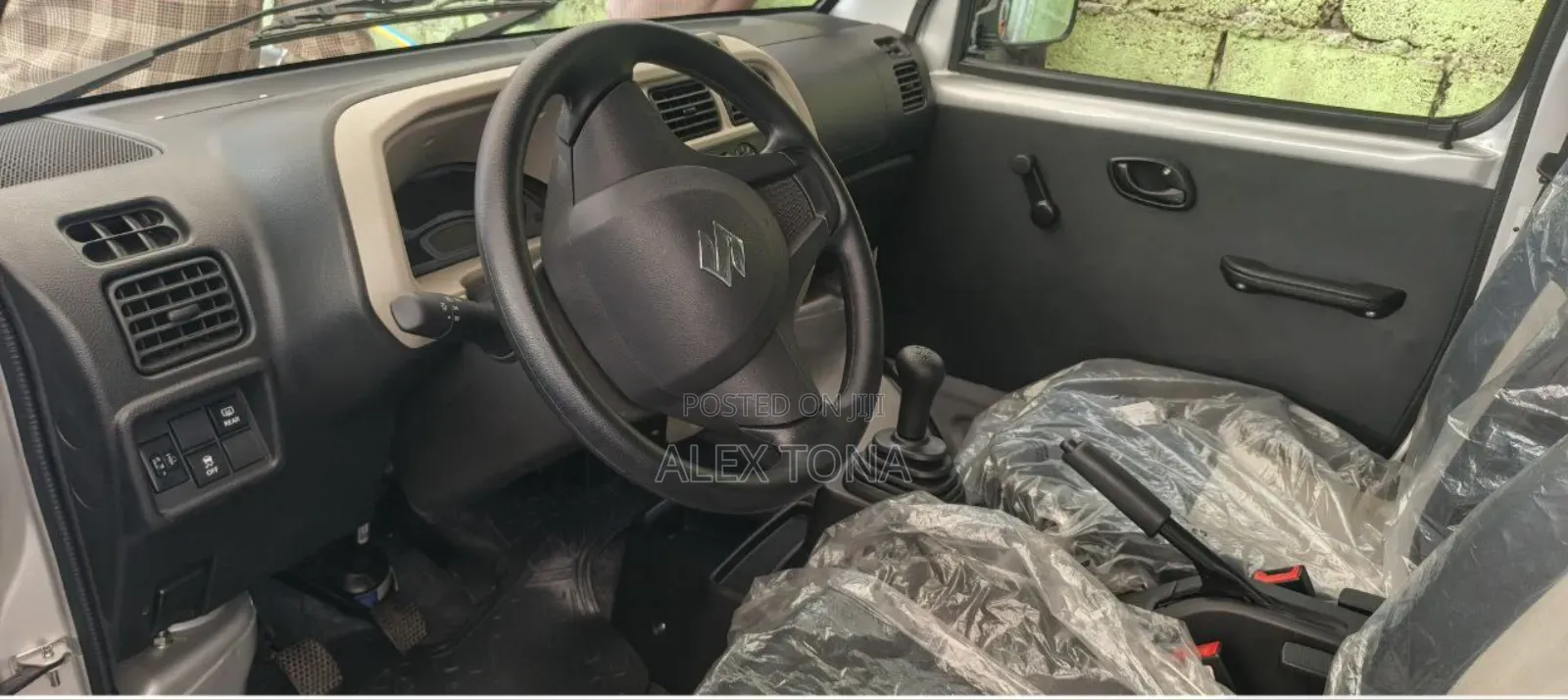 Suzuki Eeco 2024 Silver