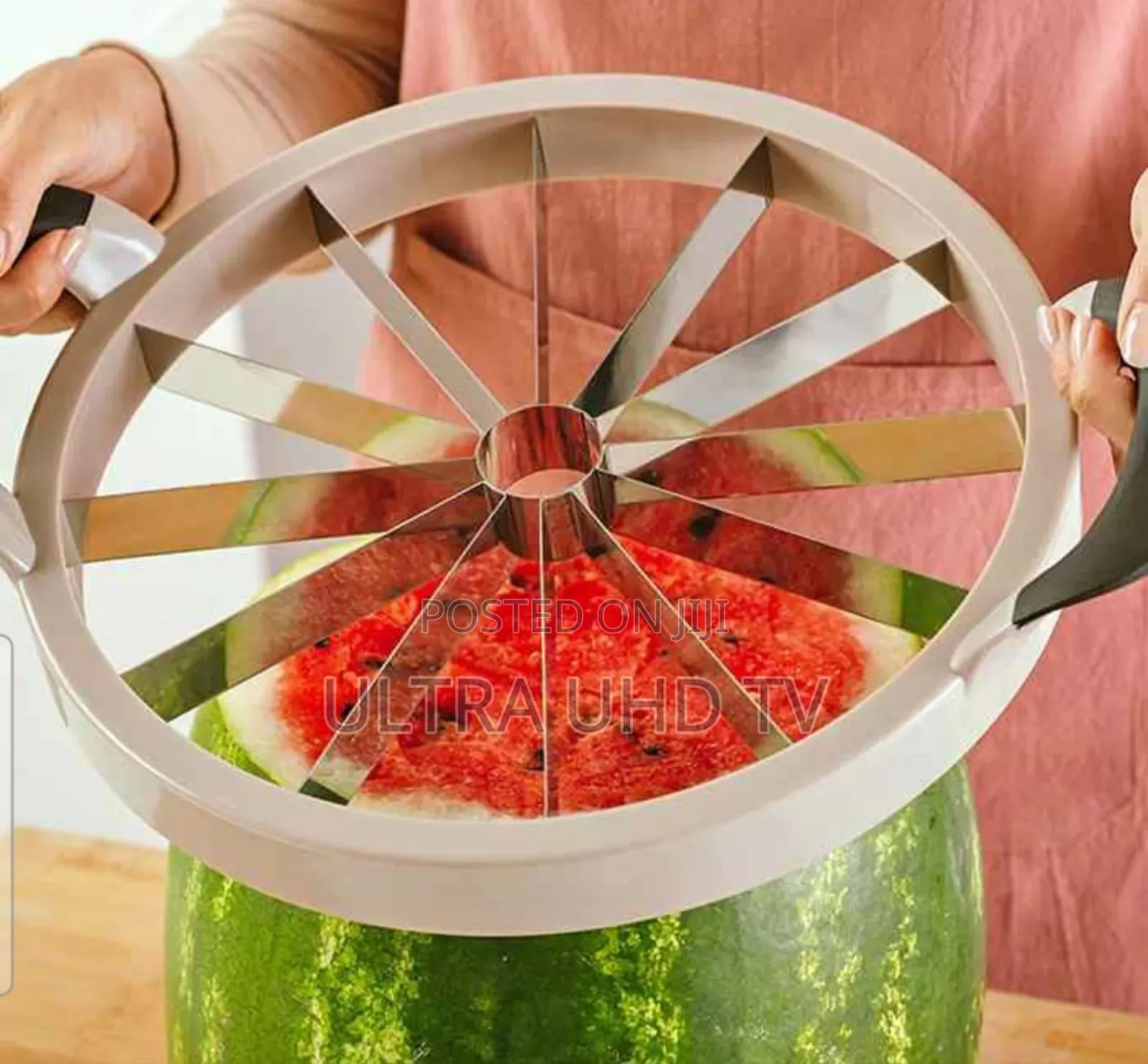 በአንድ ጊዜ 12 እኩል ቦታዎች የሚቆርጥ ከማይዝግ ጠንካራ ብረት የተሰሩ ስለት ያላቸው