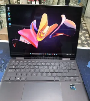 New Laptop HP Spectre 16GB Intel Core I7 SSD 1T
