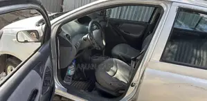 Toyota Vitz 2001 Silver