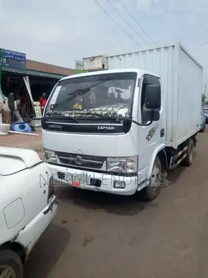 የሚከራይ Isuzu ኮንቴነት Rental Isuzu Container