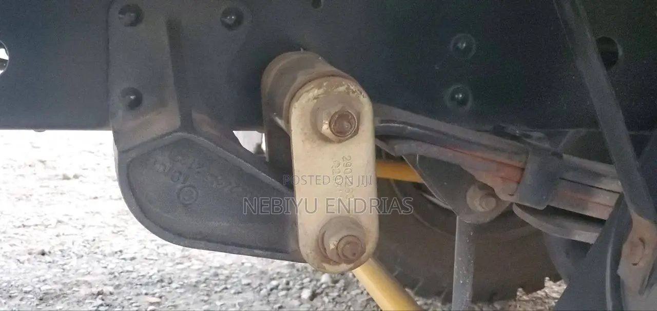 የሚከራይ Isuzu ኮንቴነት Rental Isuzu Container