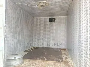 የሚከራይ Isuzu ኮንቴነት Rental Isuzu Container