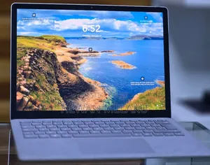 New Laptop Microsoft Surface 16GB Intel Core I7 SSD 256GB