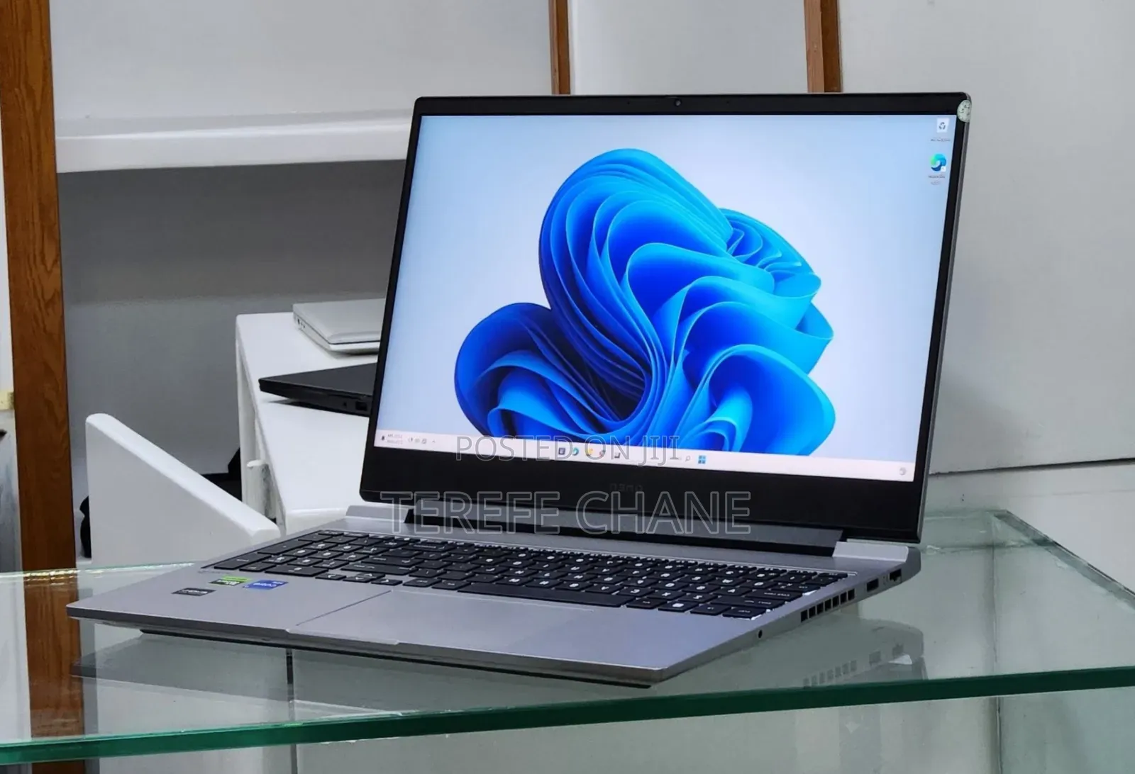 New Laptop HP Omen 16 16GB Intel Core I7 SSD 512GB