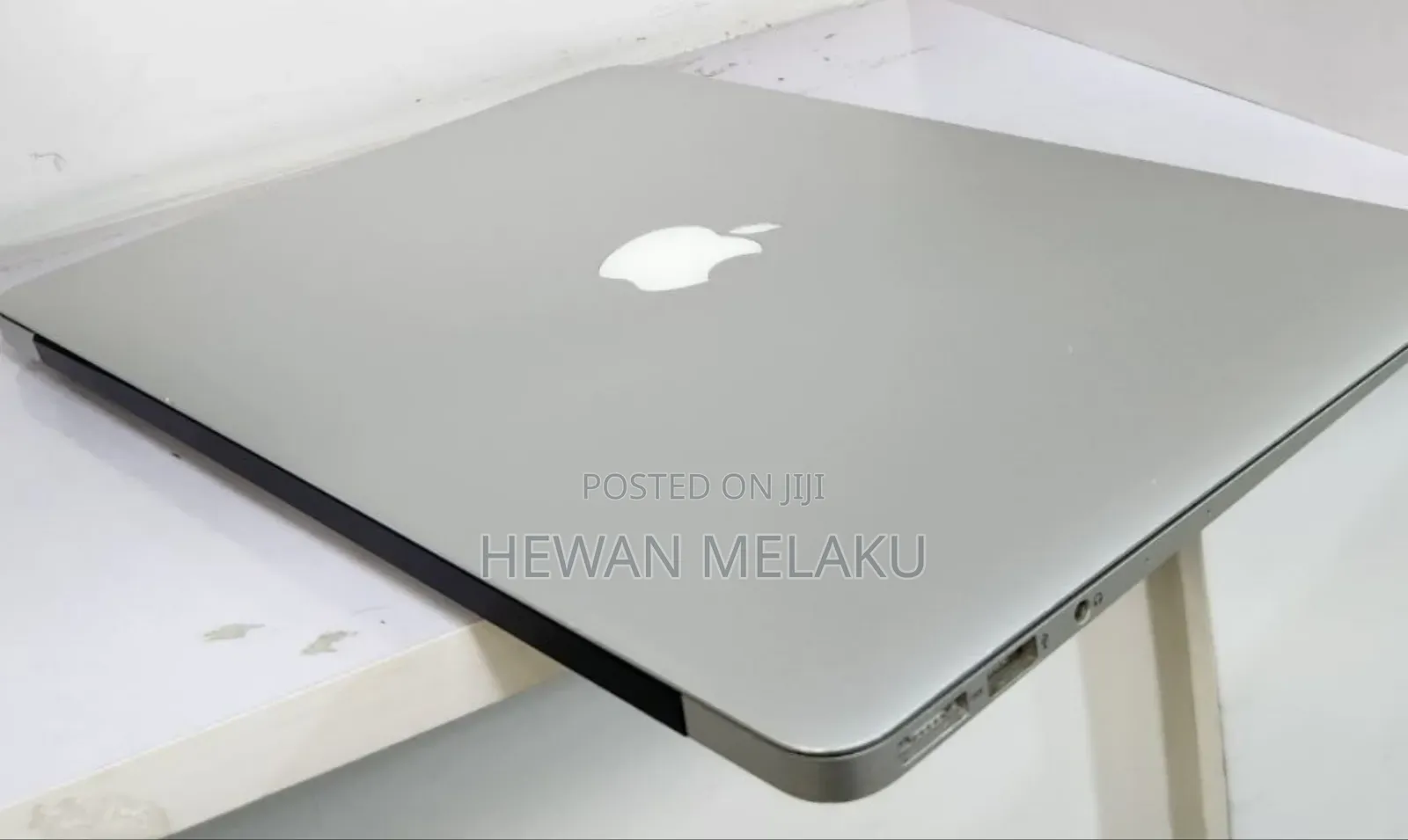 New Laptop Apple MacBook Air 2017 8GB Intel Core I5 SSD 256GB