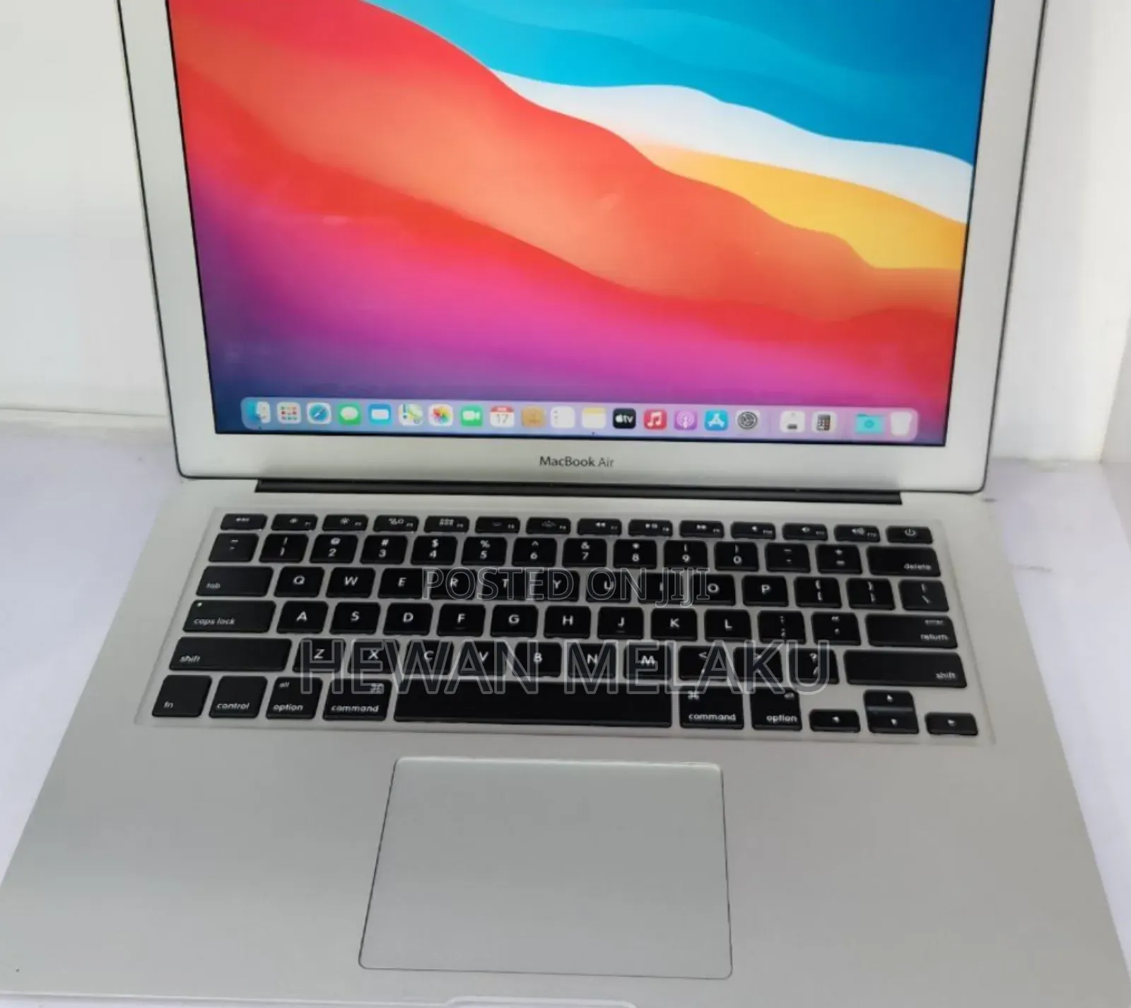 New Laptop Apple MacBook Air 2017 8GB Intel Core I5 SSD 256GB
