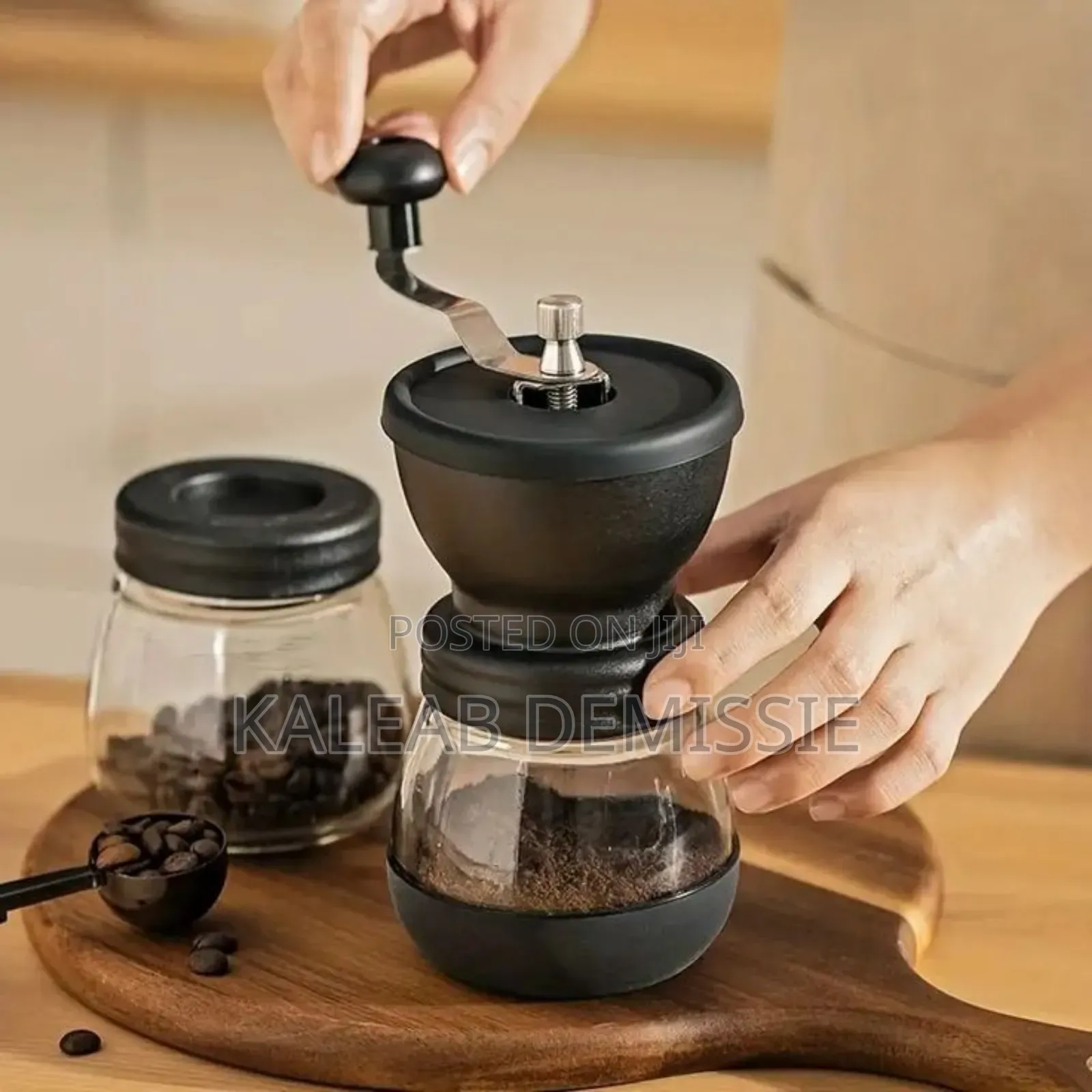 በእጅ የሚሰራ የቡና መፍጫ Manual Coffee Grinder