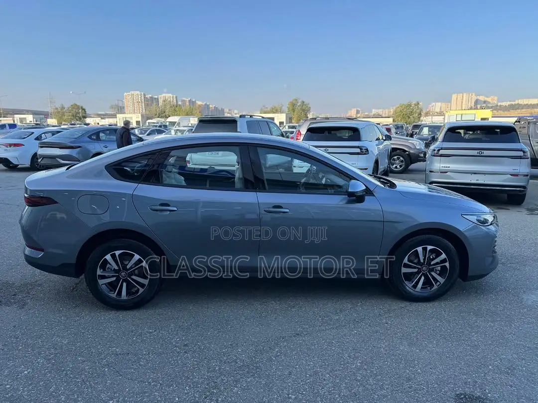New BYD Qin Plus DM-i 2025 Gray