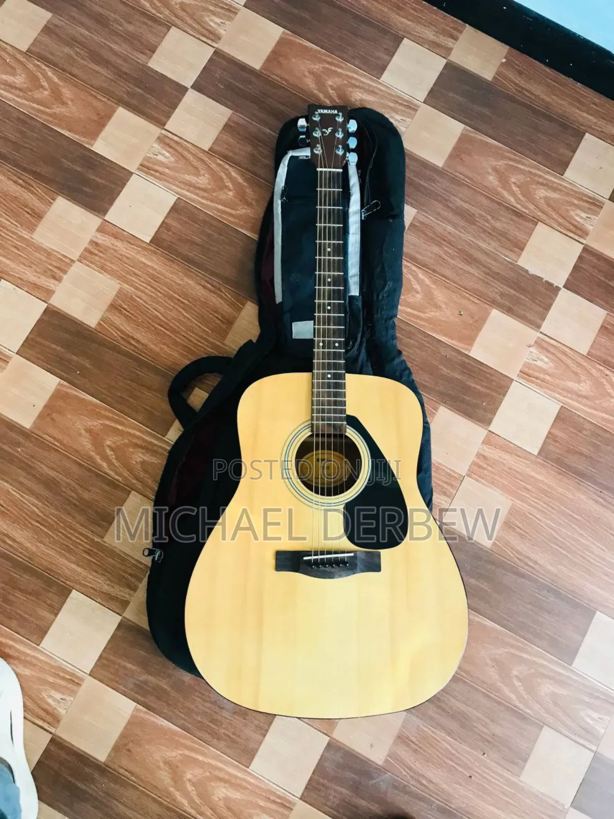 : Yamaha F 10 Acoustic Guitar!