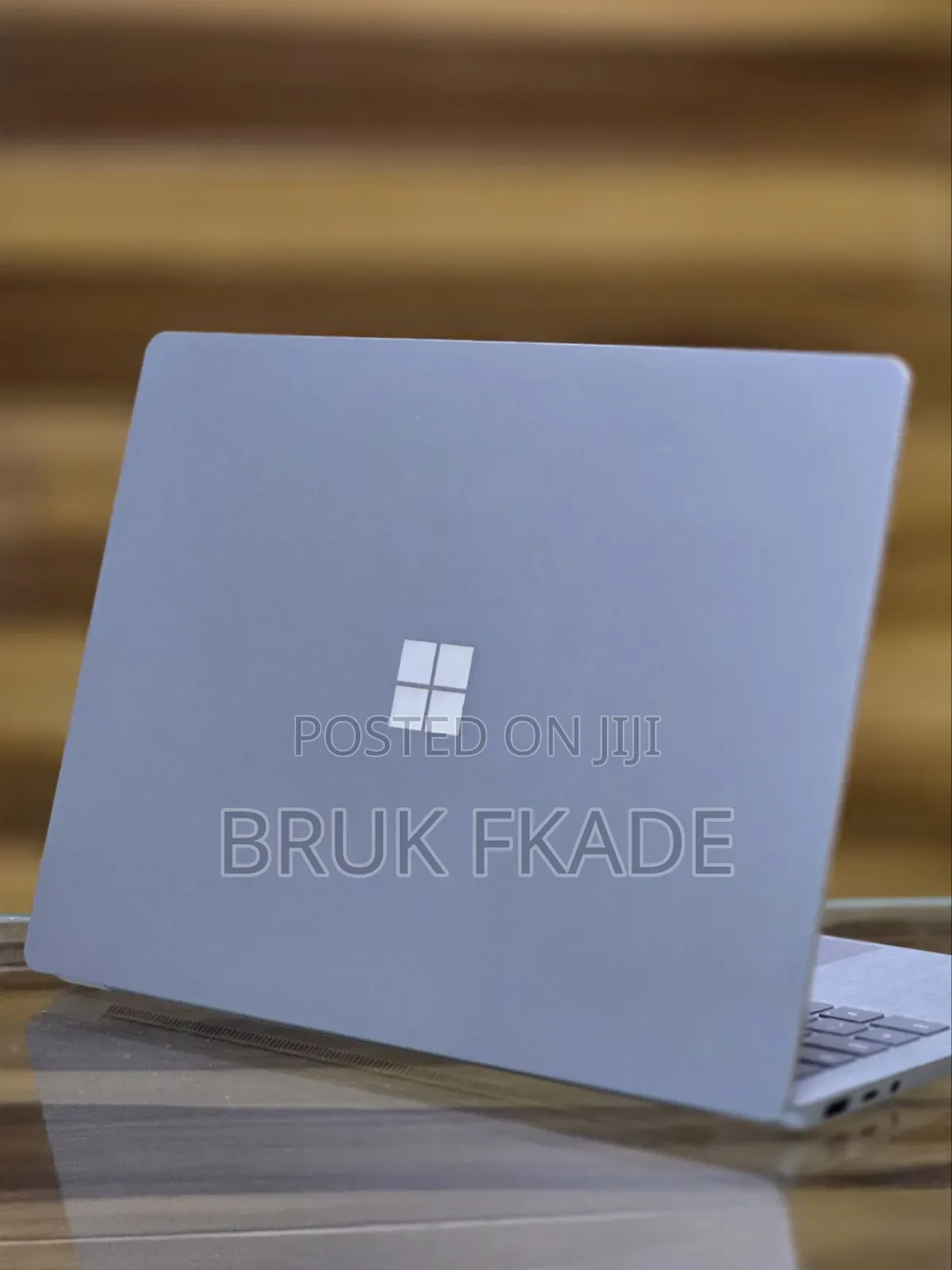New Laptop Microsoft Surface 16GB Intel Core I7 SSD 256GB