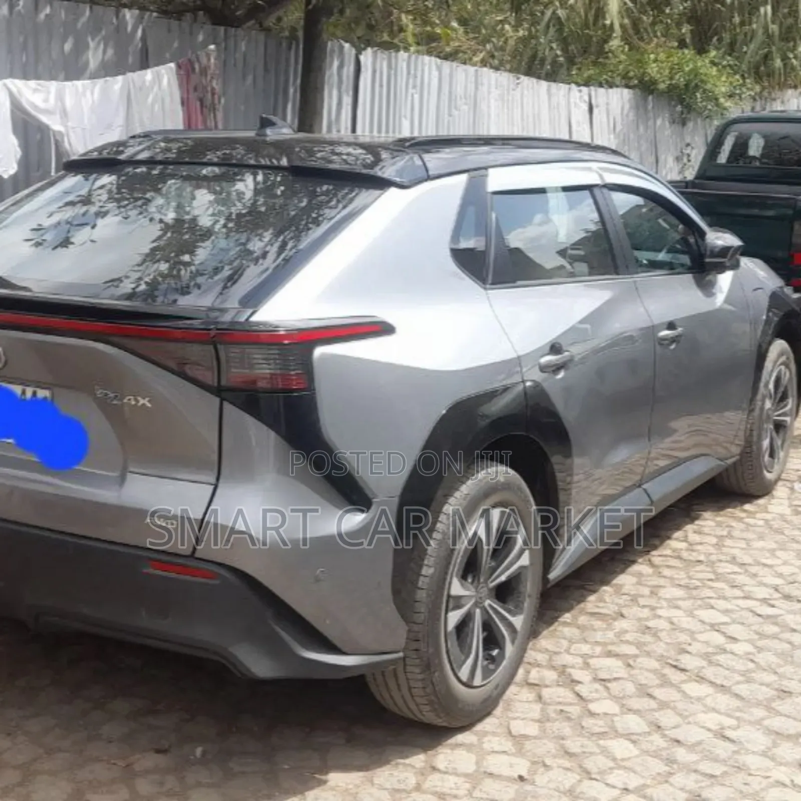 Toyota bZ4X 71.4 kWh AWD 2023 Gray