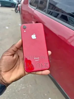 Apple XR 64 GB Red