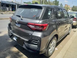 Toyota Raize 2022 Gray